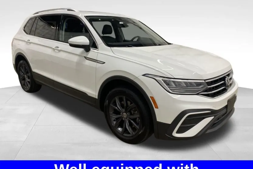 2022 Volkswagen Tiguan SE photo 1