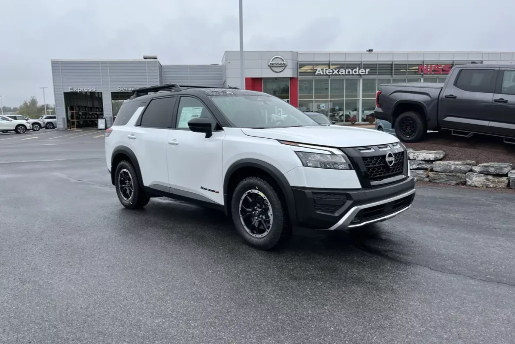 2025 Nissan Pathfinder Rock Creek photo 1