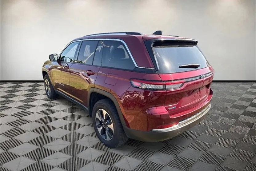 2023 Jeep Grand Cherokee 4xe photo 1