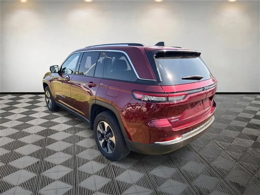 2023 Jeep Grand Cherokee 4xe photo 1