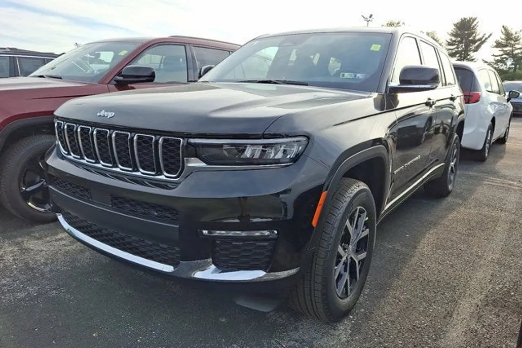 2025 Jeep Grand Cherokee Limited photo 1