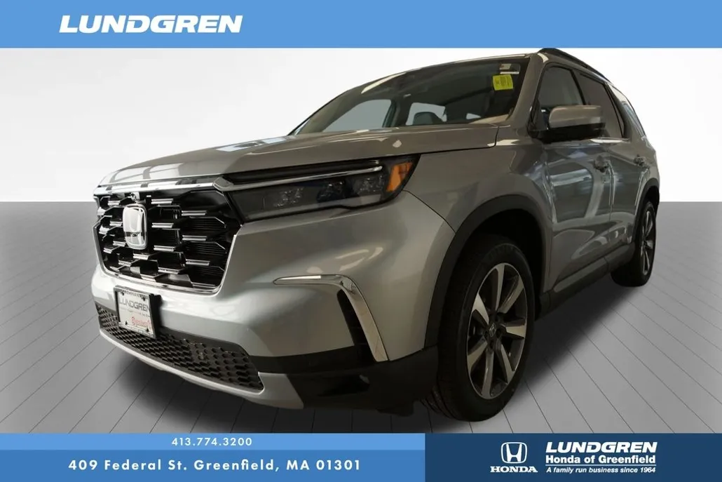 2025 Honda Pilot Touring photo 1