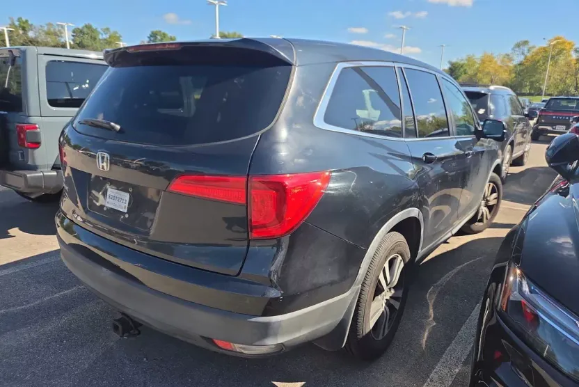 2016 Honda Pilot EX-L photo 1