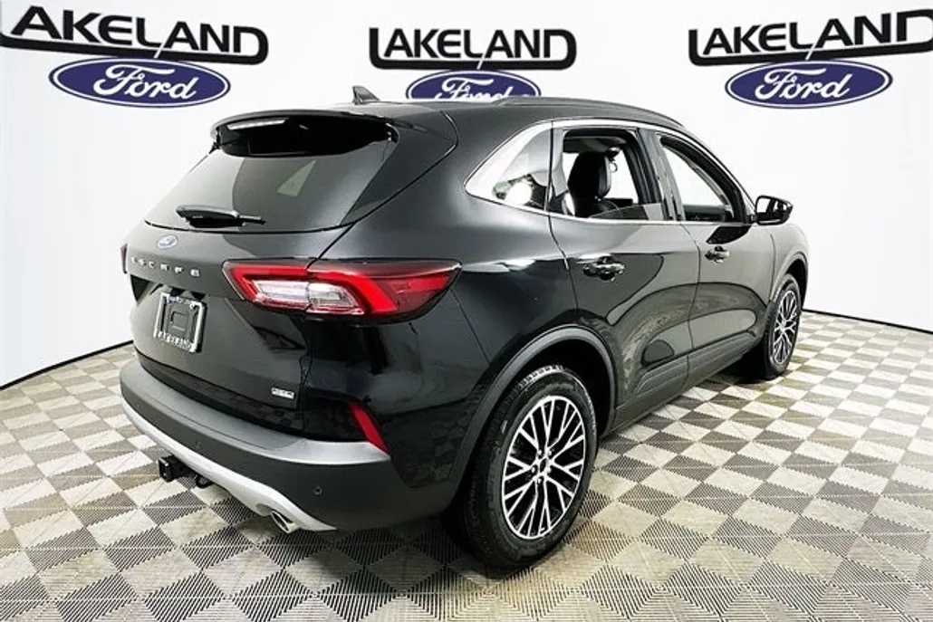 2025 Ford Escape Base photo 1