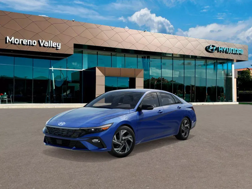 2025 Hyundai Elantra SEL Sport photo 1