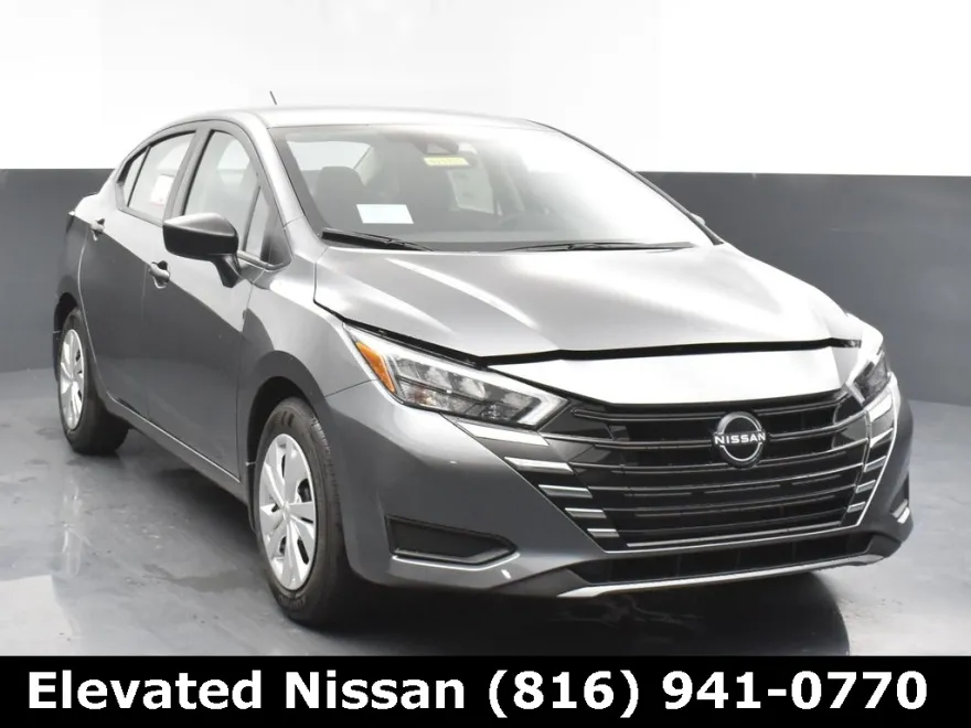 2025 Nissan Versa 1.6 S photo 1