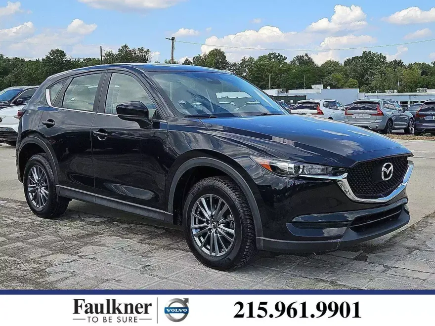 2017 Mazda CX-5 Sport photo 1
