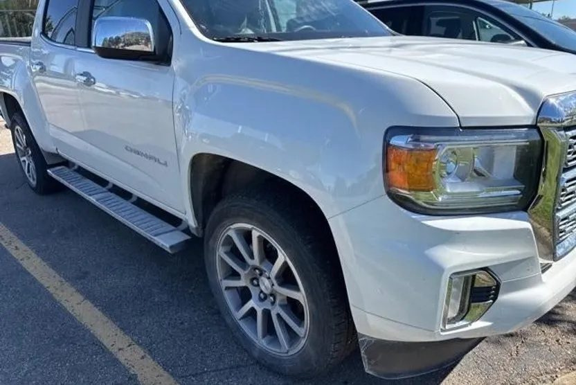 2022 Gmc Canyon Denali photo 1