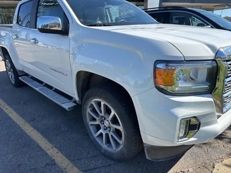 2022 Gmc Canyon Denali photo 1
