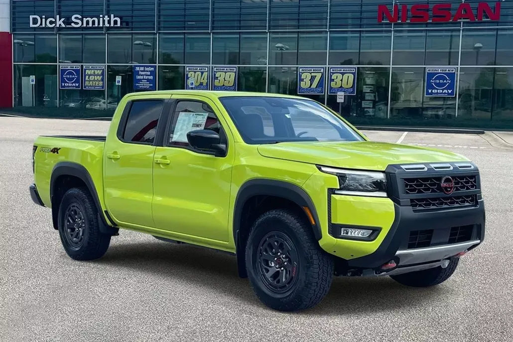 2026 Nissan Frontier PRO-4X photo 1
