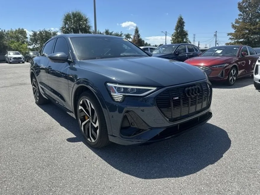 2023 Audi e-tron Sportback S line Premium Plus photo 1