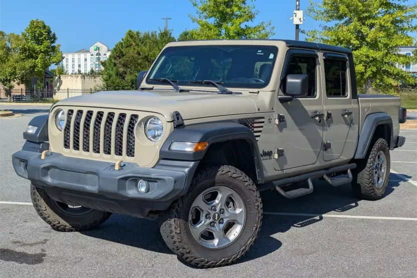 2020 Jeep Gladiator Sport photo 1