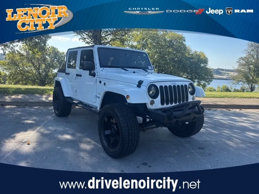 2015 Jeep Wrangler Unlimited Sahara photo 1