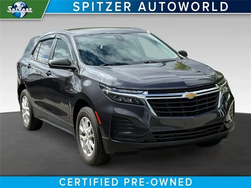 2022 Chevrolet Equinox LS photo 1