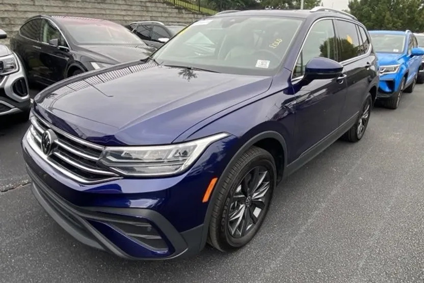 2024 Volkswagen Tiguan SE Wolfsburg Edition photo 1