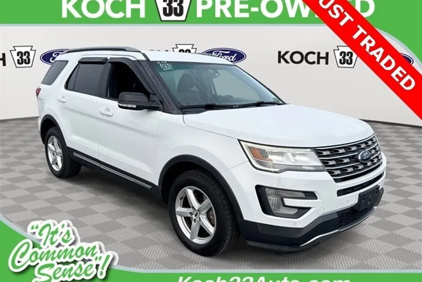 2017 Ford Explorer XLT photo 1