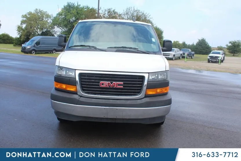 2023 Gmc Savana 2500 Cargo photo 1