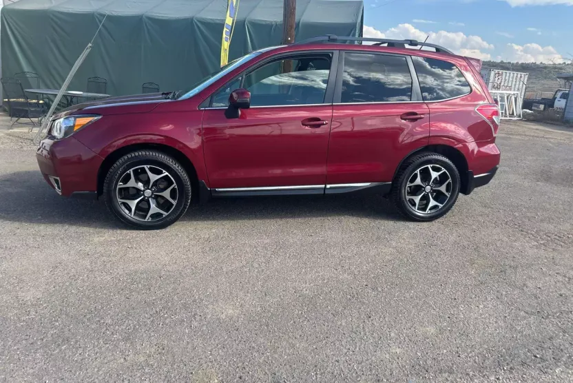 2015 Subaru Forester 2.0XT Touring photo 1
