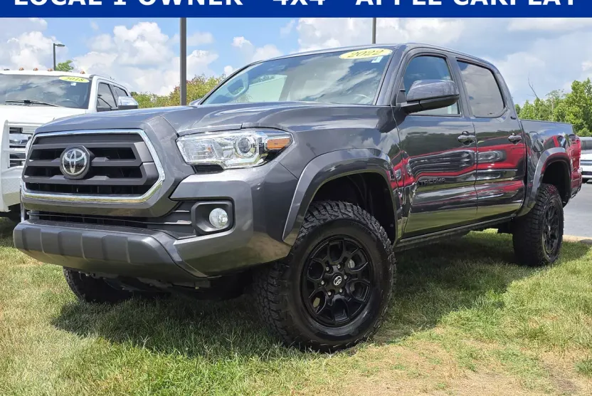 2022 Toyota Tacoma SR5 photo 1
