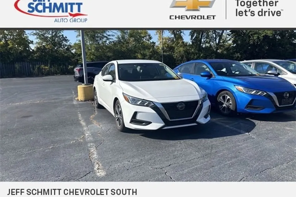 2022 Nissan Sentra SV photo 1