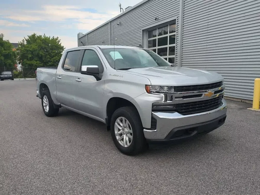 2022 Chevrolet Silverado 1500 LT photo 1