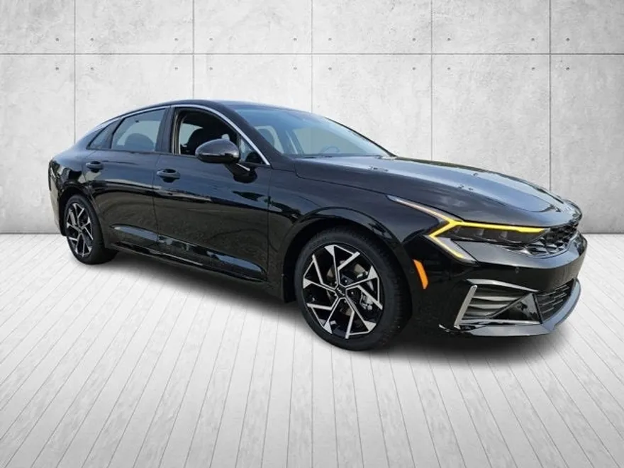 2025 Kia K5 EX photo 1