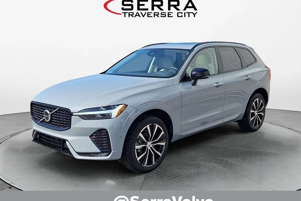 2025 Volvo XC60 B5 Plus photo 1