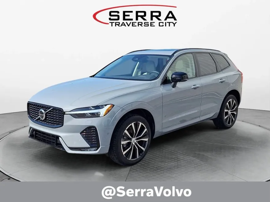 2025 Volvo XC60 B5 Plus photo 1