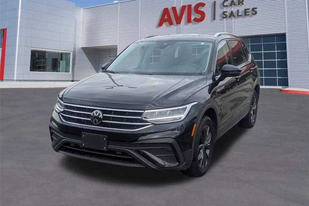 2024 Volkswagen Tiguan SE Wolfsburg Edition photo 1