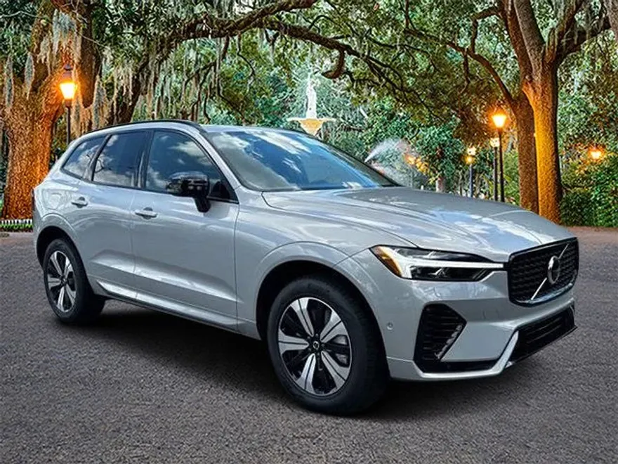 2024 Volvo XC60 Recharge T8 Plus photo 1