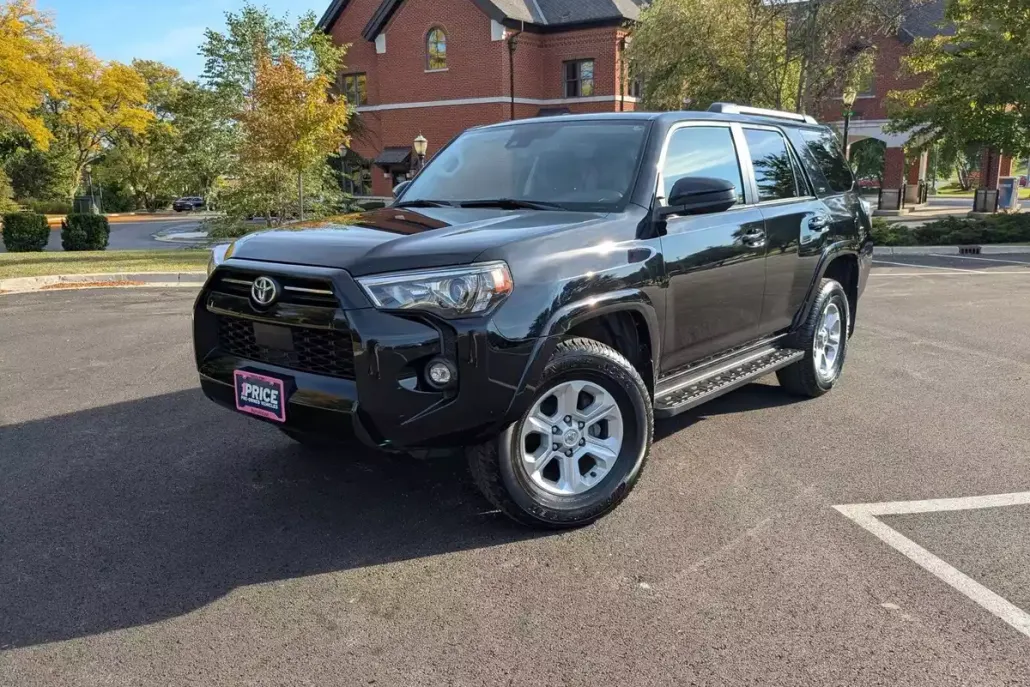 2024 Toyota 4Runner SR5 photo 1