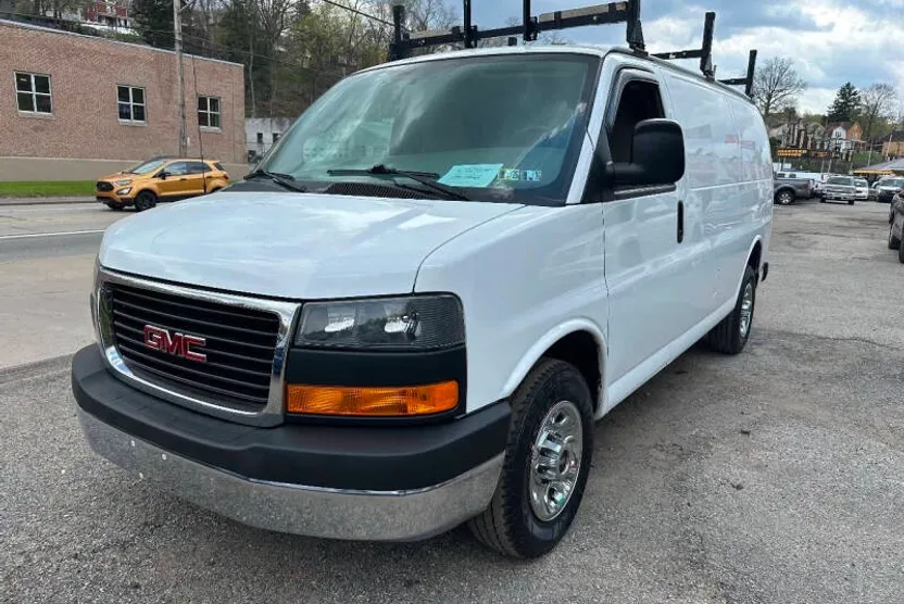 2015 Gmc Savana 2500 Cargo photo 1