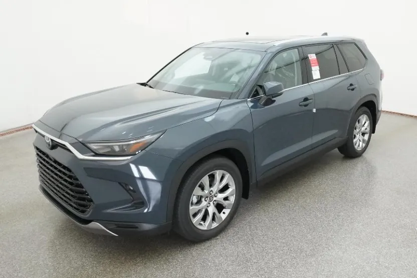 2026 Toyota Grand Highlander Limited photo 1