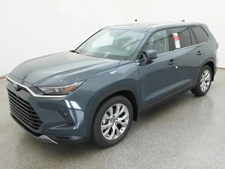 2026 Toyota Grand Highlander Limited photo 1