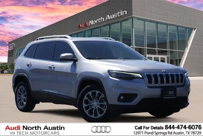 2019 Jeep Cherokee Latitude photo 1