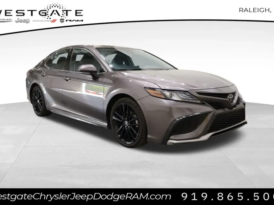 2022 Toyota Camry XSE photo 1