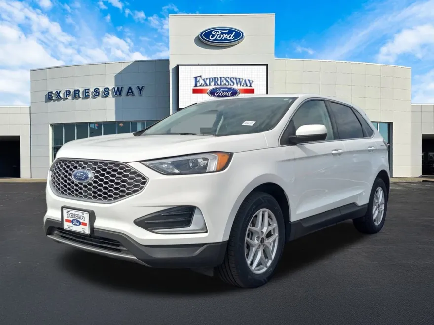 2024 Ford Edge SEL photo 1
