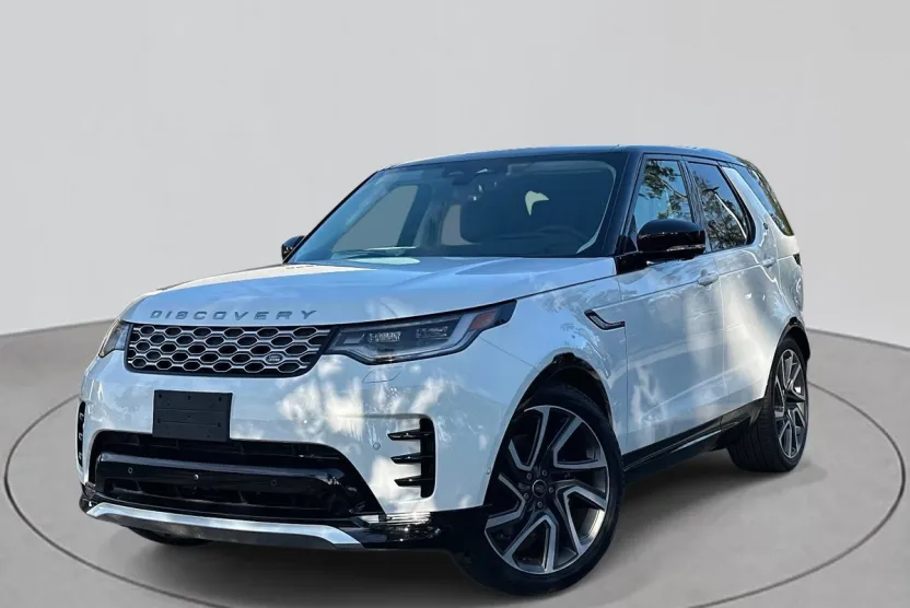2025 Land Rover Discovery Metropolitan Edition photo 1