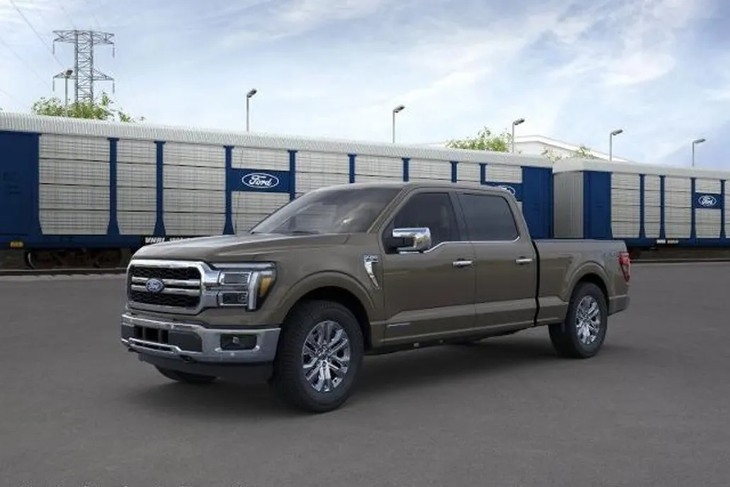 2025 Ford F-150 Lariat photo 1