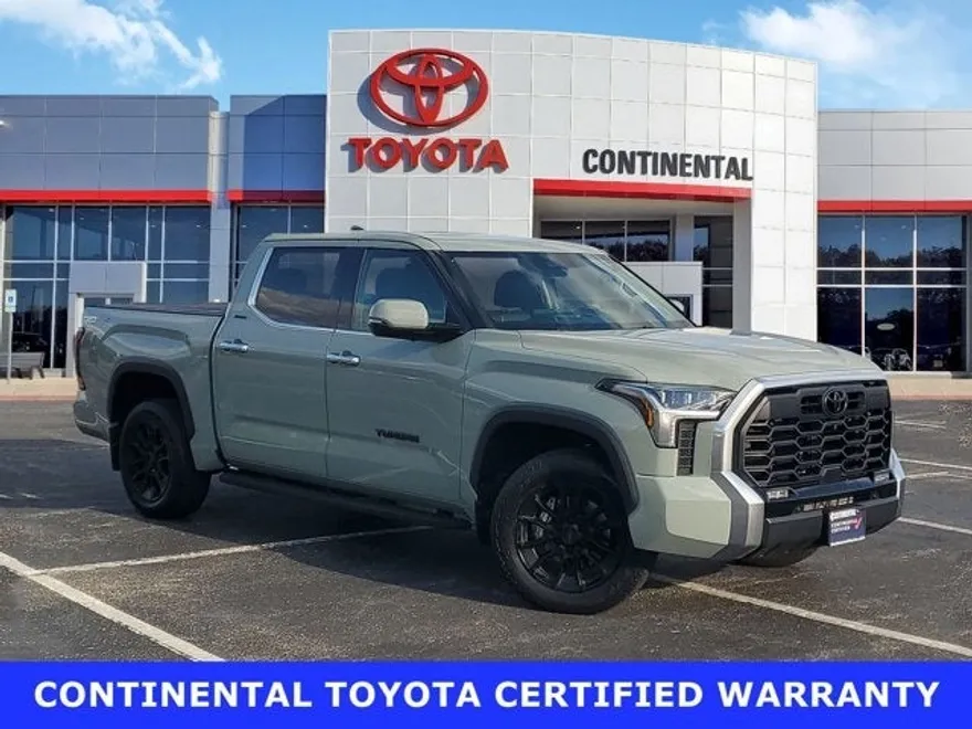 2022 Toyota Tundra Limited photo 1