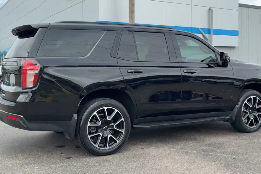 2021 Chevrolet Tahoe RST photo 1