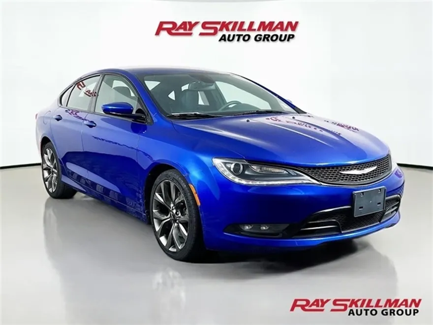 2015 Chrysler 200 S photo 1