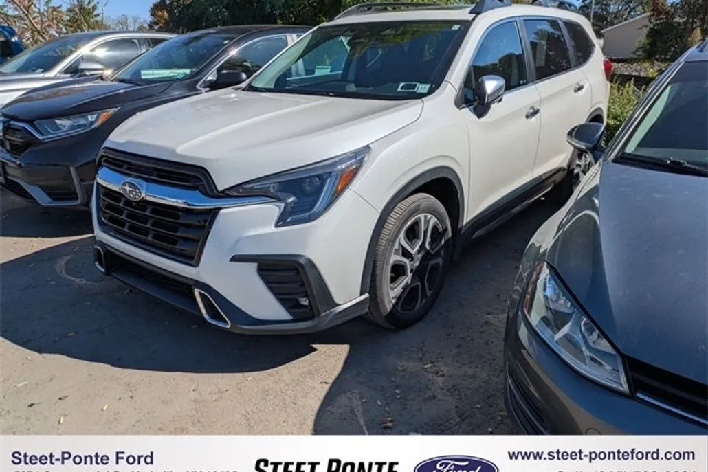 2023 Subaru Ascent Touring photo 1