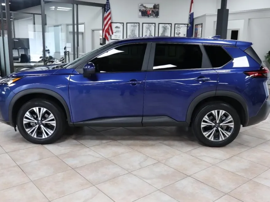 2023 Nissan Rogue SV photo 1