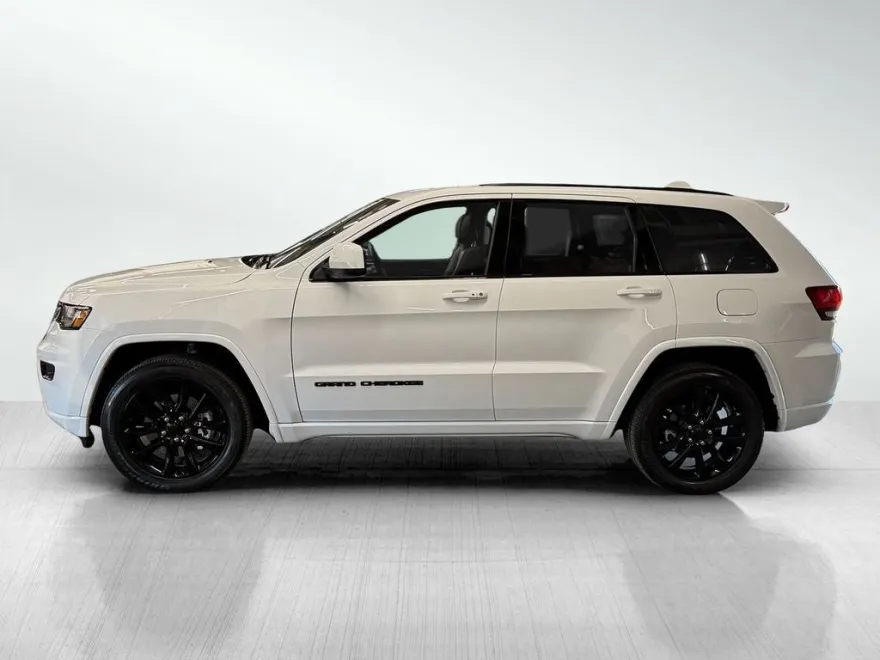 2021 Jeep Grand Cherokee Laredo X photo 1