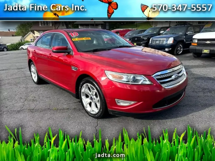 2010 Ford Taurus SHO photo 1