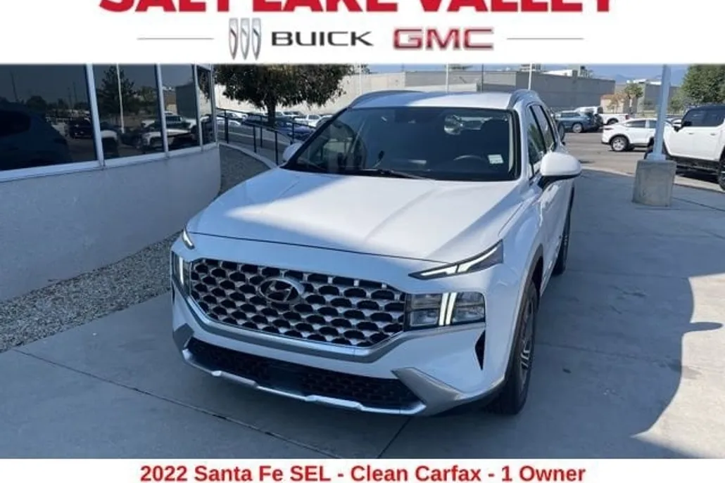2022 Hyundai Santa Fe SEL photo 1