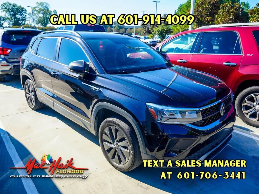 2022 Volkswagen Taos S photo 1