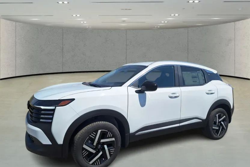2026 Nissan Kicks SV photo 1