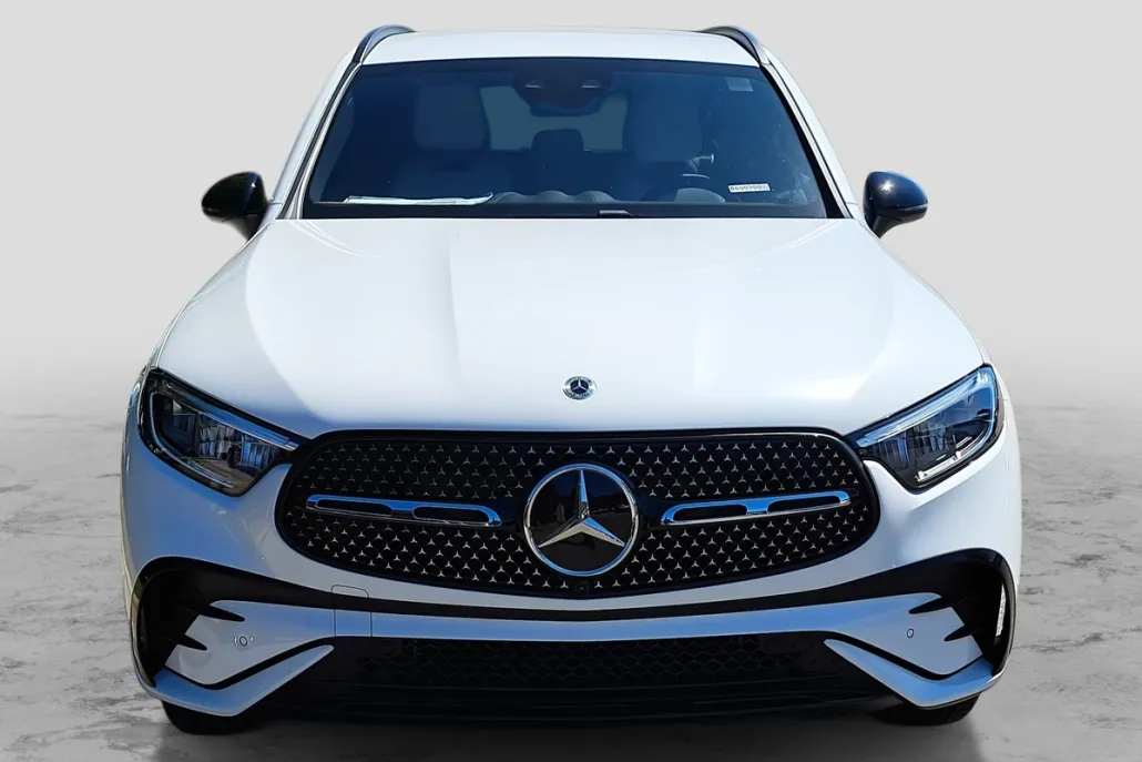 2026 Mercedes Benz GLC 300 photo 1